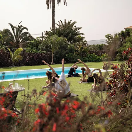 Kyuka Surfclub לאחארס