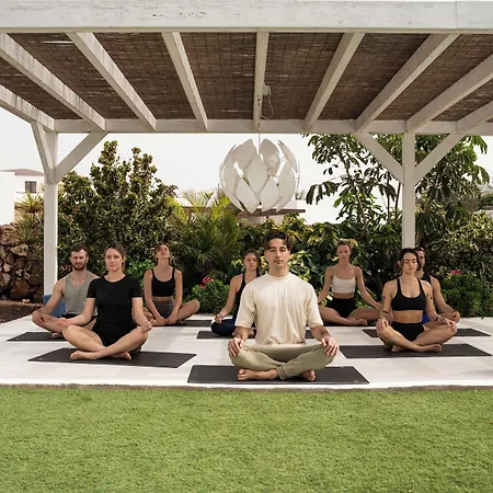 Kyuka Surfclub * לאחארס