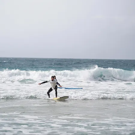 אכסניה Kyuka Surfclub