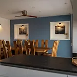 Kyuka Surfclub Hostel *