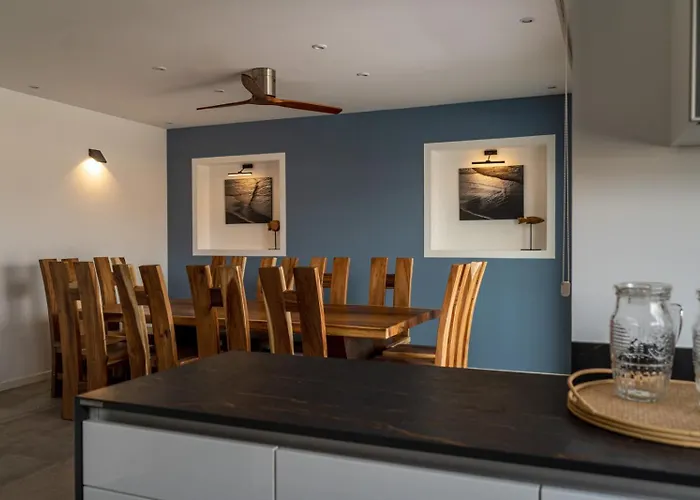 Kyuka Surfclub بيت شباب *