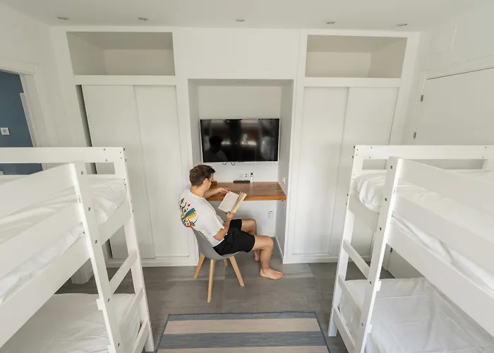 Kyuka Surfclub Hostal *